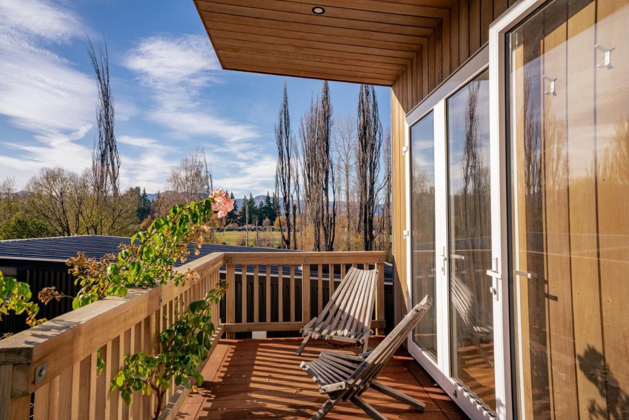 Lagoon Huts - Albert Town Holiday Unit Villa Wanaka Bagian luar foto